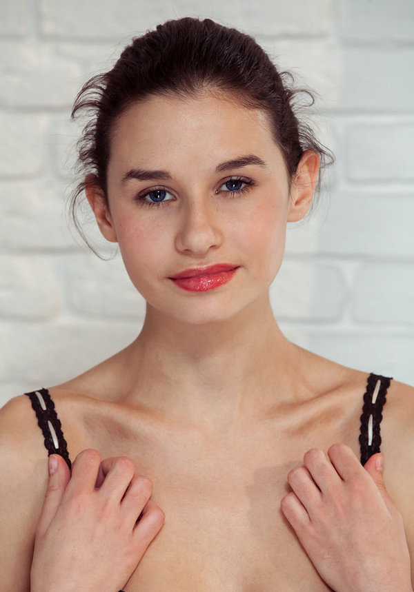 Инна, 61 год, 0 размер груди